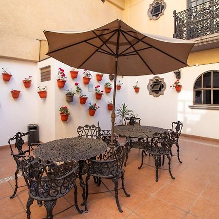 Suites Sevilla بويبلا المظهر الخارجي الصورة