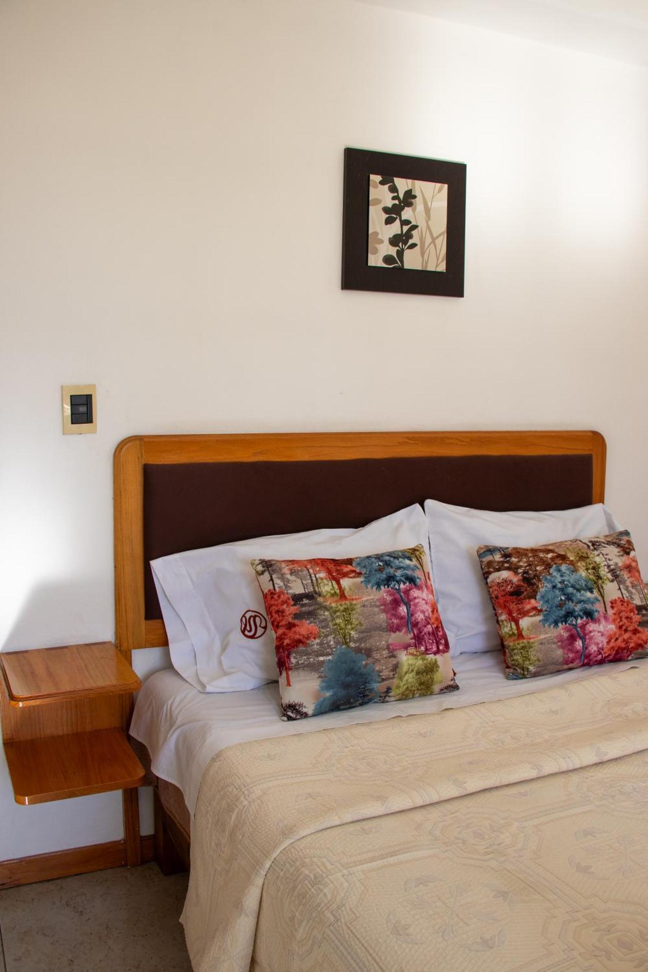 Suites Sevilla بويبلا المظهر الخارجي الصورة