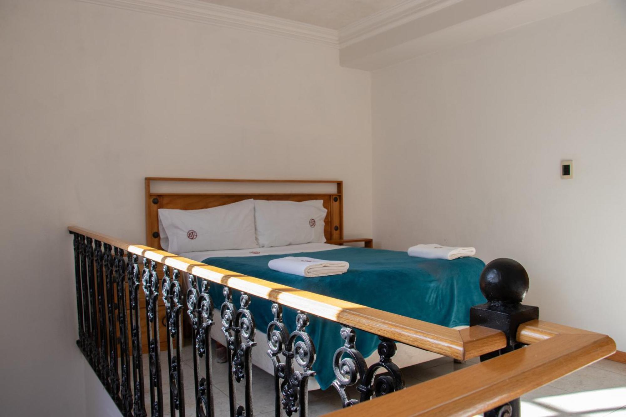 Suites Sevilla بويبلا المظهر الخارجي الصورة