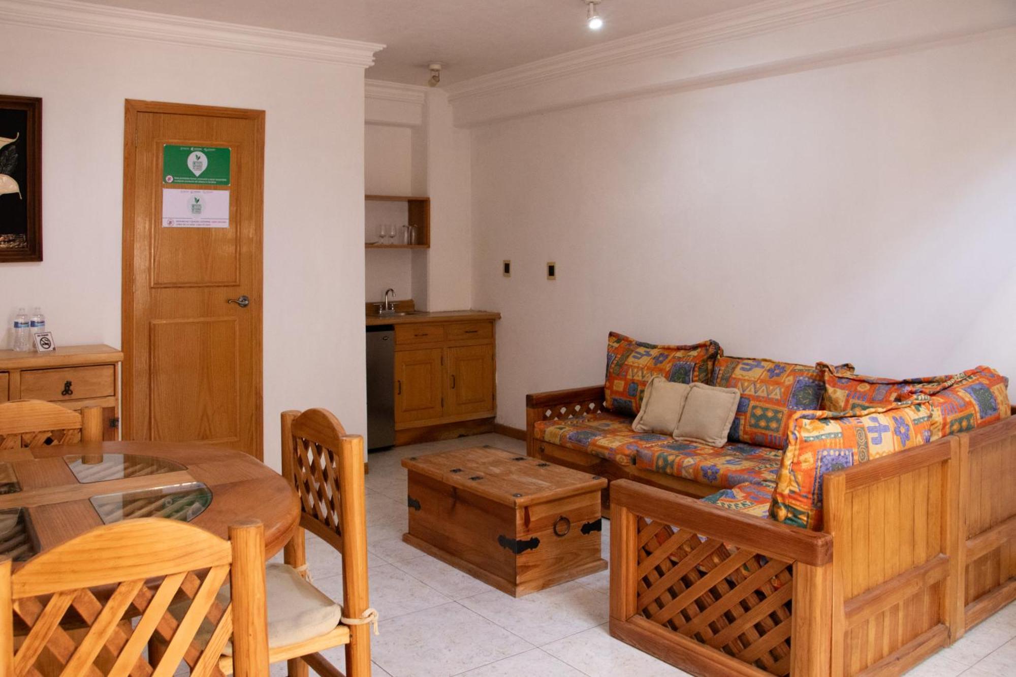 Suites Sevilla بويبلا المظهر الخارجي الصورة