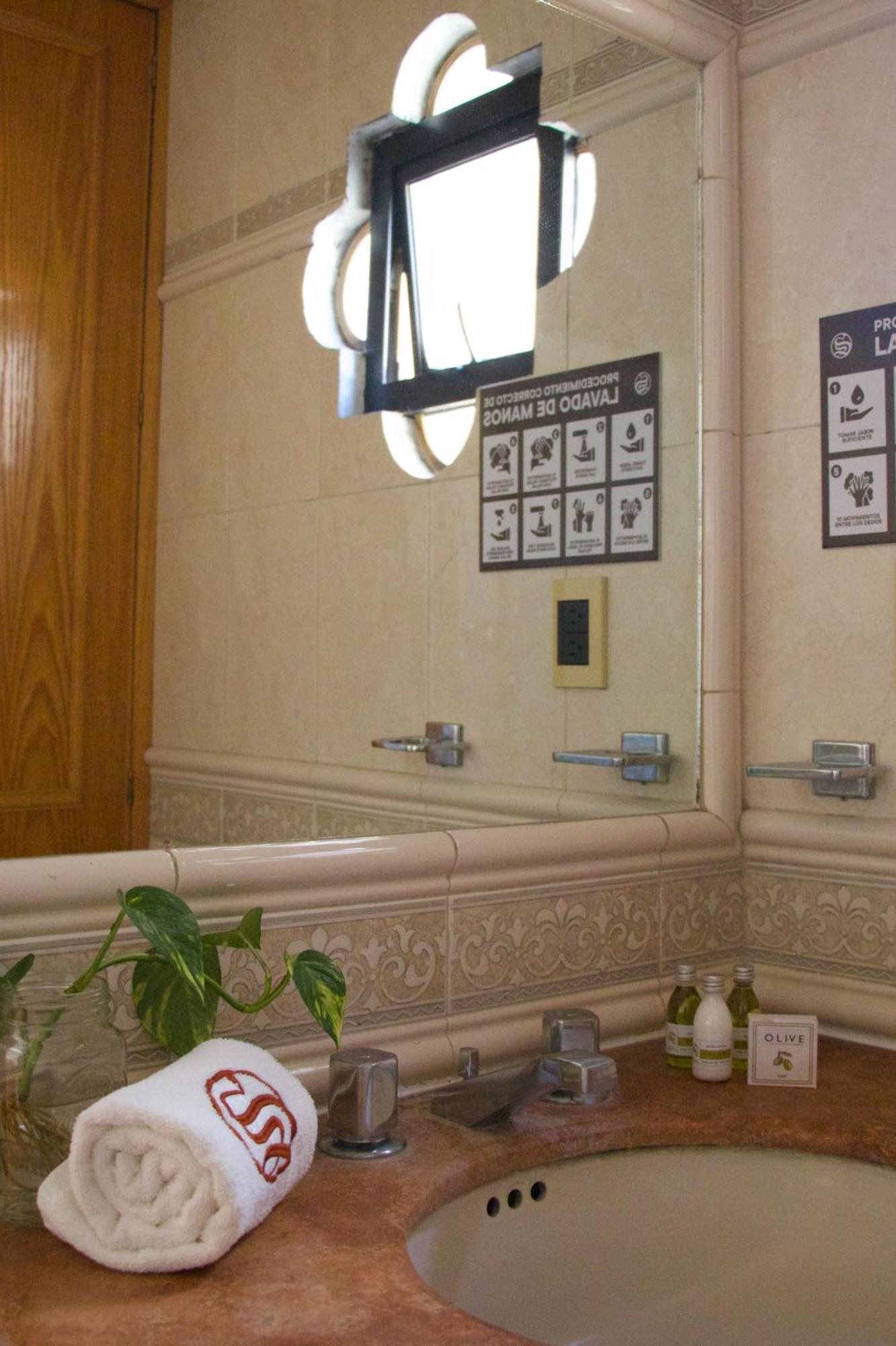 Suites Sevilla بويبلا المظهر الخارجي الصورة
