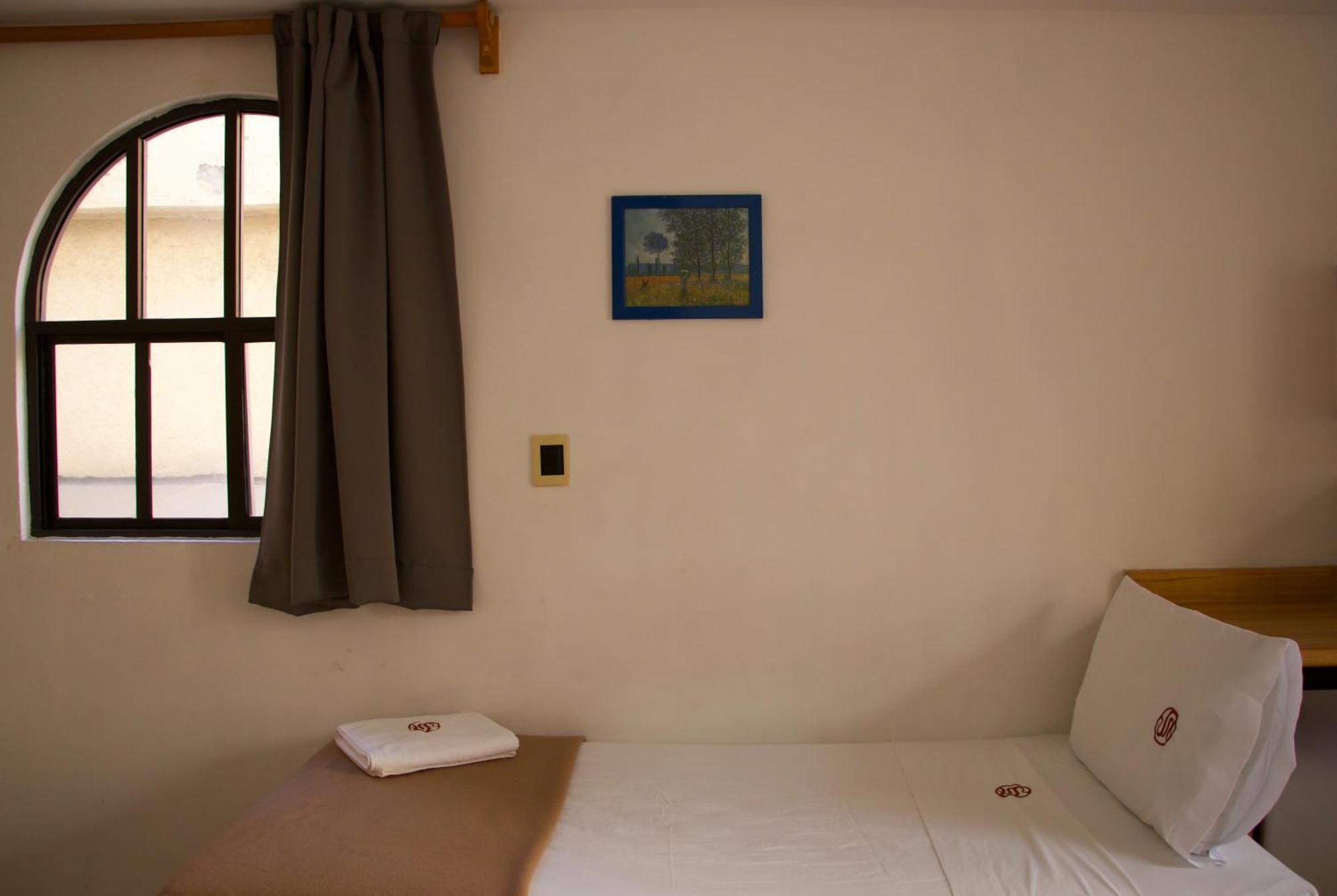 Suites Sevilla بويبلا المظهر الخارجي الصورة